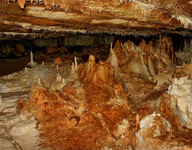 Kvapľová výzdoba v Stratenej jaskyni, Slovenský raj
