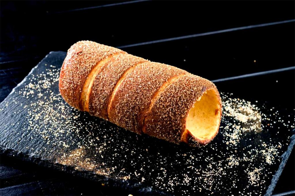 Trdelník: sladká legenda ohňa